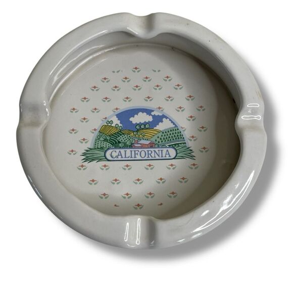 Vintage 80s California Souvenir Ashtray 4 Slot Tourist Universal Studios Cottage - Picture 1 of 10